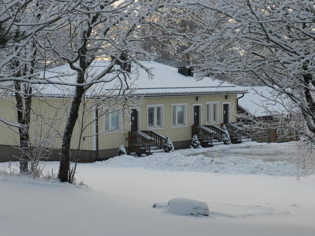 Labbnaes Semesterhem, Radhuset 케미온사리 외부 사진